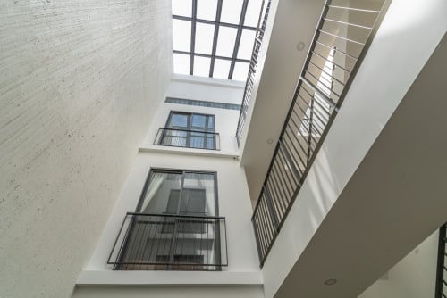 Modern 3-Storey Townhouse for Sale – Veal Sbov