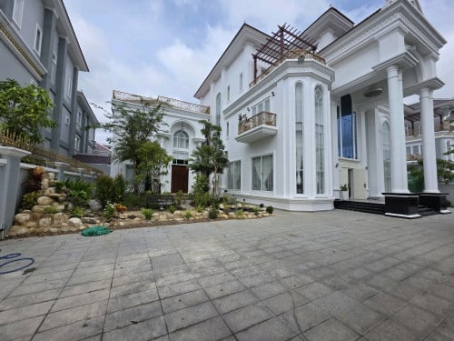Morden Villa for rent at borey Vimean Phnom Penh