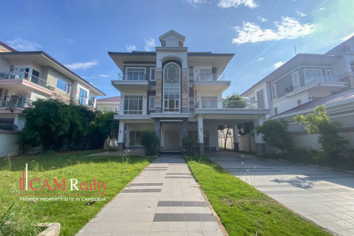 Queen Villa For Rent In Borey Peng Huoth The Star Diamond 60m