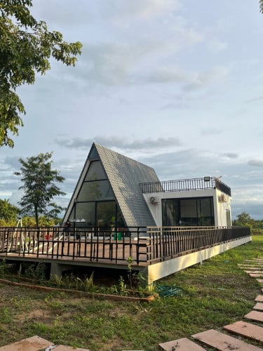 Resort & Cocofarm For Sale