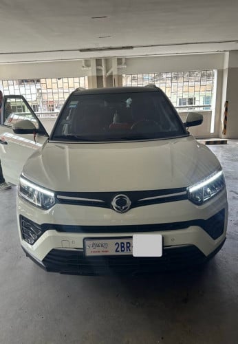 Ssang Yong Tivoli Full Option 2023 ឡានស្អាតខ្លាំង ម្ចាស់ដើមផ្ទាល់ឡានខ្លាញ់គោពីក្រុមហ៊ុន