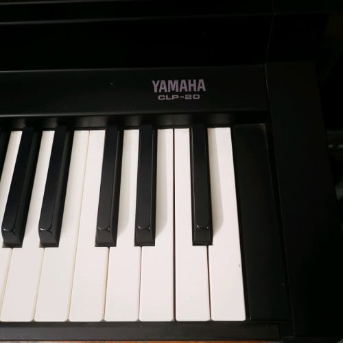 Yamaha Clavinova CLP-20