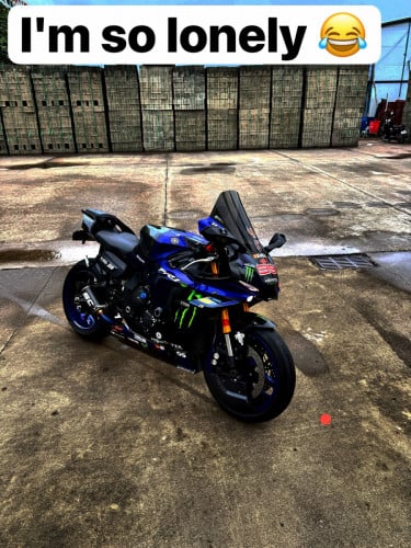 Yamaha R1 020 full tax2016