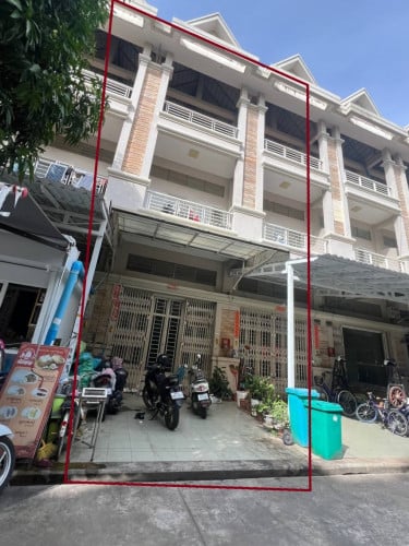 ផ្ទះល្វែងសម្រាប់ជួលនៅបុរីប៉េងហួតស្ទឹងមានជ័យ