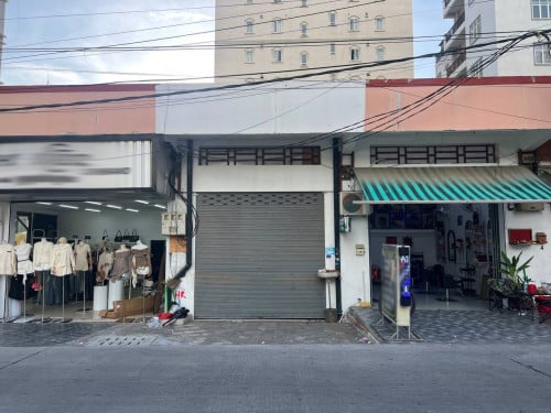 ផ្ទះអាជីវកម្ម សម្រាប់ជួល នៅបឹងត្របែក