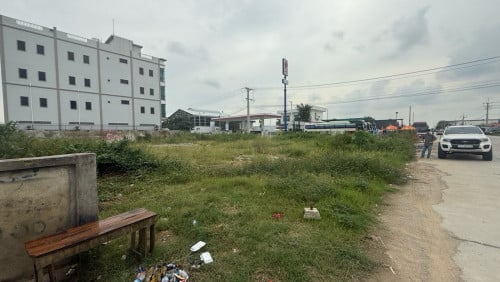 ដីសម្រាប់លក់