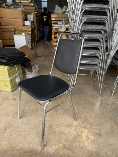 កៅអីស្បែកទេីបនាំចូលថ្មី.