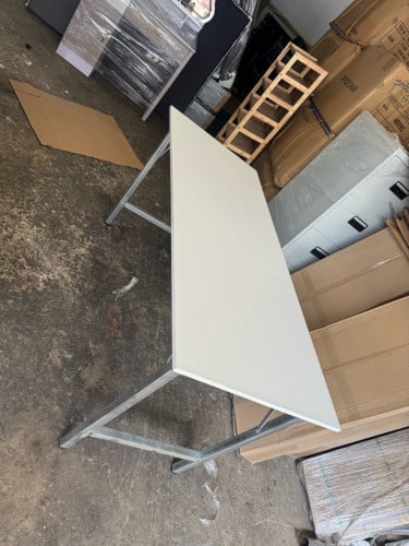 តុ ជើង ដែក 120ដល់ 180