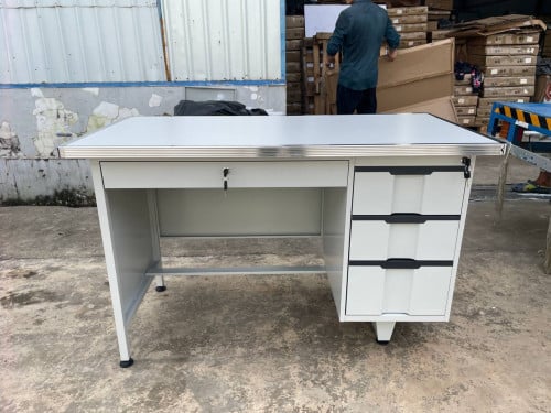 តុដែក ខ្នាត 120*60