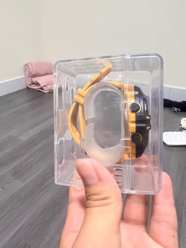 នាឡិកា ថ្មីទេីបប្រេីបាន 2ថ្ងៃ