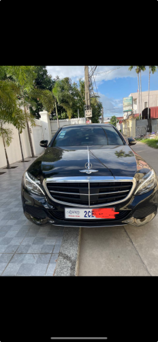 C300 មានស្លាយកុងទ័រ ប៊ូមឡើងចុះ