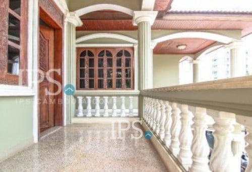 #ForSale 🏙 595 Sqm Land Villa  – BKK1, Phnom Penh