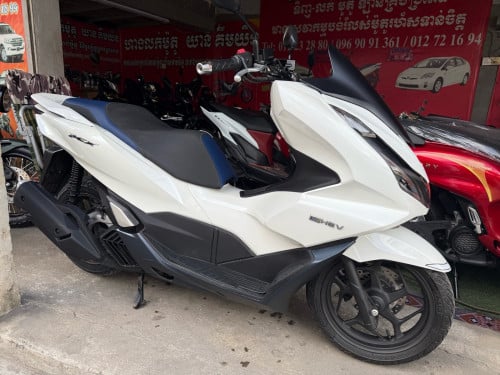 ត្រូវការលក់បន្ទាន់ Honda pcx2022 ប្រើសាំងនិងហាយប្រ៊ីដ ជប៉ុនសុទ្ធ