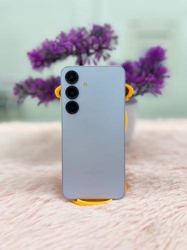 ស្តុកថ្មី SAMSUNG GALAXY S25 5G