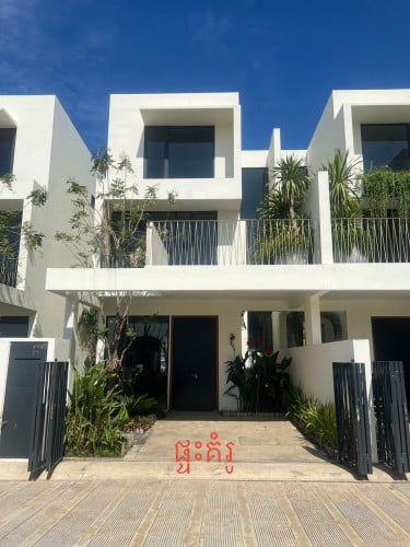 តំលៃក្រោមទីផ្សារ​ (អាចចរចារបាន) Lower than Borey price/低于市场价格