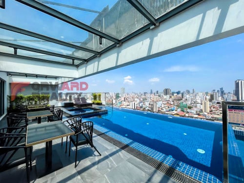 🏢 3-Bedrooms Condominium for Rent – Boeng Trobek Area