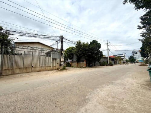 ឃ្លាំងសម្រាប់ជួល : សង្កាត់គោកឃ្លាង,ខណ្ឌសែនសុខ, ភ្នំពេញ Warehouse for Rent : Kork Khleang, Sensok, PP