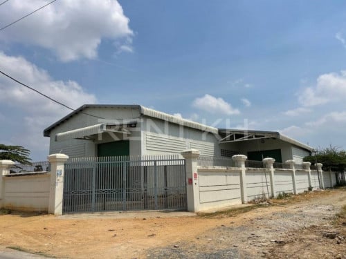 ឃ្លាំងសម្រាប់ជួលនៅជិតបុរីពិភពថ្មី (ផ្លូវជាតិលេខ៣) / Warehouse Rent at Sangkat Phleung Chheh Roteh