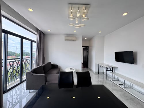 1BR Service Apt For Rent- Near Wat Phnom, Daun Penh