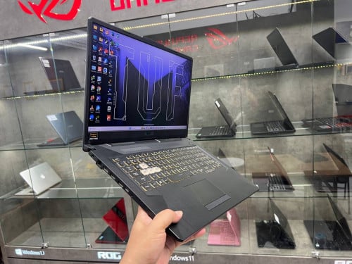 Asus Tuf gaming F17 FA706 (Gaming&Design)