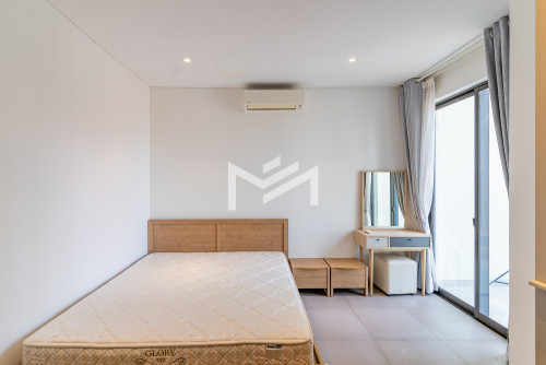 Condo 1 Bedroom For Rent in BKK1 At Embassy Central