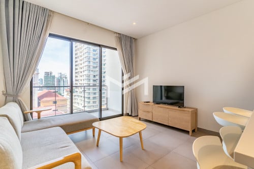 Condo 1 Bedroom For Rent in BKK1 At Embassy Central