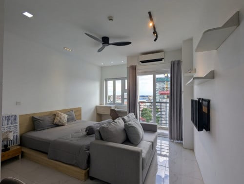 Condo Stuido room  for Sale