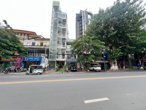 House For Rent- Daun Penh Chak Tomukt