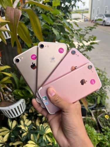 iPhone 7តូច