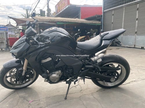Kawasaki z1000 ឆ្នាំ 2015 ម៉ូតូខ្ចី ខ្លាំងម៉ង 99,99%