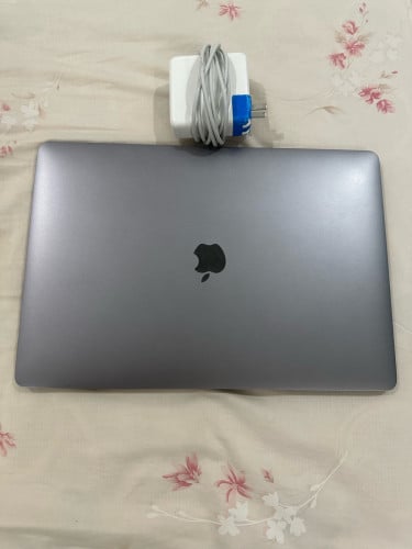 MacBook Pro 2018 Touch Bar