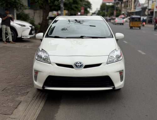 Prius 2014 19900$ រំលោះផ្ទាល់ងាយៗលឿងរហ័ស​
