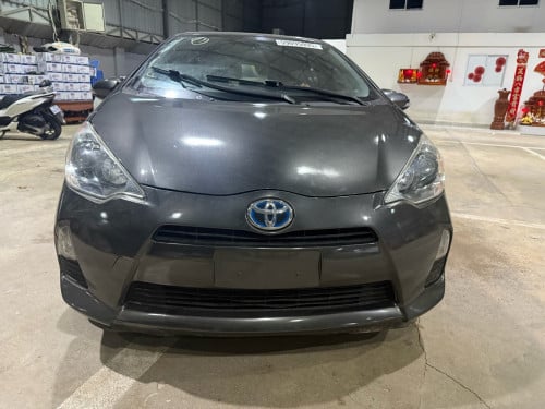 Sell PriusC 2013 option 2 🐝13500