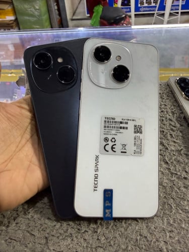 Tecno Spark Go 1 Memory64G ក្រុមហ៊ុនសុីមពីរ មានឆ្នាំងសាក