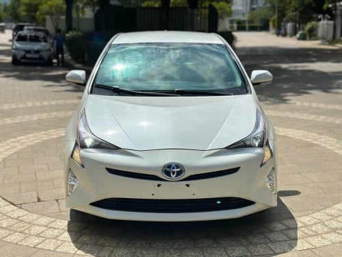 Toyota Prius 2016 Opt3 ឡានសន្លឹកពន្ធ តំលៃចចារបាន