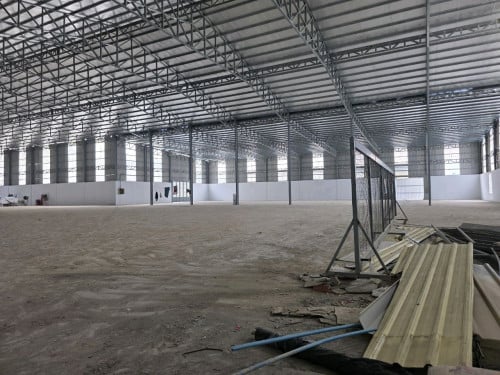 Warehouse for Lease ឃ្លាំងជួលផ្សារព្រែកជ្រៃ