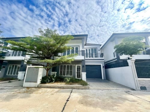 វីឡាទោលលក់បន្ទាន់នៅបុរីរម្យនាព្រែកតាទែន