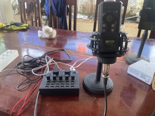 មេក្រូសម្រាប់ថតសំឡេងថតវីឌីអូដាកយូធូប