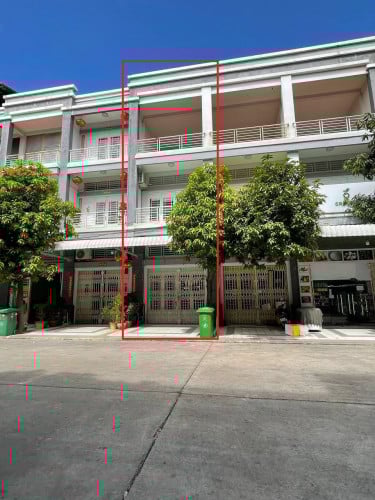 ផ្ទះអាជីវកម្មសម្រាប់ជួលនៅបុរី ពិភពថ្មី សែនសុខ ជិតអុីអន