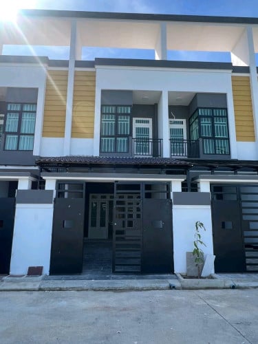 ផ្ទះវីឡាកូនកាត់ជួល(ក្នុងបុរីរំចេកទួលពង្រ)