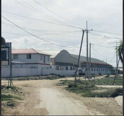 ដីលក់បន្ទាន់នៅក្រោយផ្សារបែកចាន ល្អសំរាប់សង់បន្ទប់ជួល