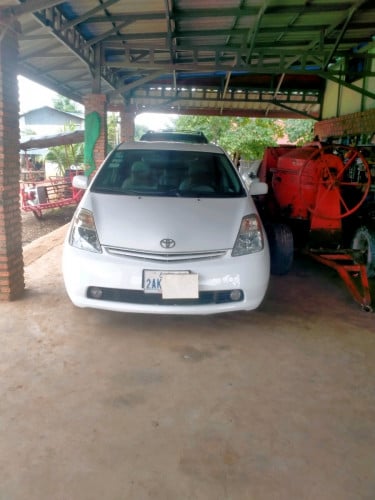 អត់បុកអត់ប៉ះ