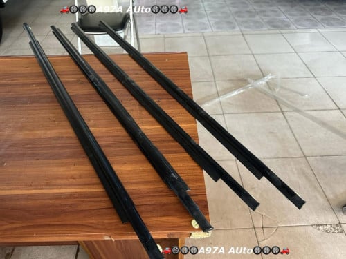 តំលៃដុំលាងស្ដុកចាស់ 15.5$/4pcs=1set/ 50sets លើង, បុកដៀរនាវជូតកញ្ចក់ Prius 04-09” ថ្មីគុណភាព #1