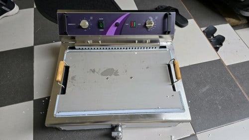 លក់ឆ្នាំងបំពង ប្រើភ្លើង 220V មួយទឹកដូចថ្មីមិនដែលប្រើ