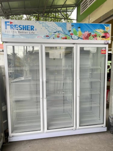 ទូរក្លាសេភេសជ្ជះទ្វារ3 មួយទឹកលក់ ស្អាតដូចរូប90-95%