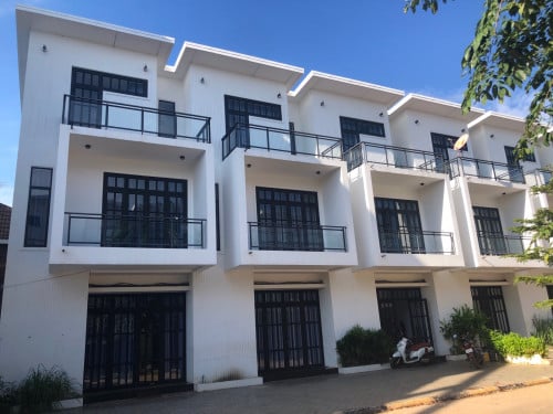 ផ្ទះលក់បន្ទាន់​ 79000$