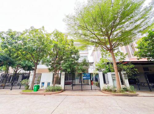 វីឡាភ្លោះ B សម្រាប់ជួល | Villa Twin B for Rent