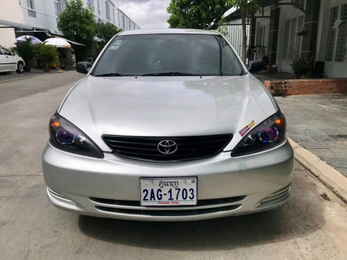 ឡានលក់ Camery LE 02