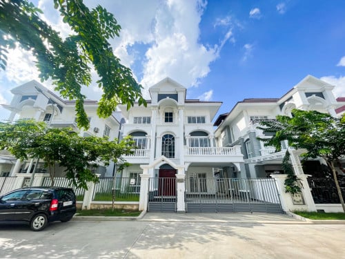 🏡វីឡាឃ្វីន លក់បន្ទាន់!!