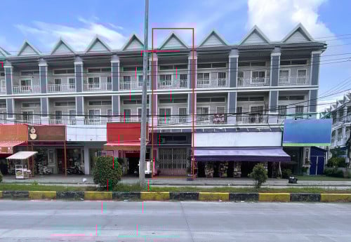 🏦Shop House Available for Urgent Sale at a Special Price (Negotiable).